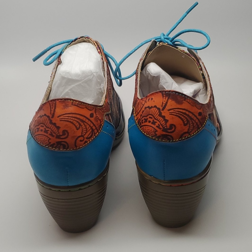 Shoes - Picture 3 of 5